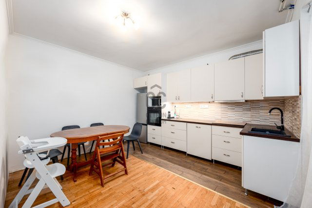 Eladó családi ház, Budakeszin 105 M Ft, 6 szobás