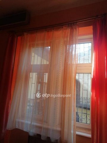 Eladó téglalakás, Budapesten, VIII. kerületben 39.999 M Ft