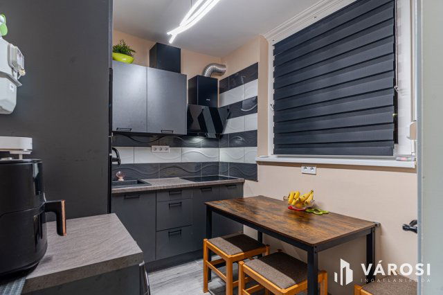 Eladó téglalakás, Szegeden 59.9 M Ft, 2 szobás