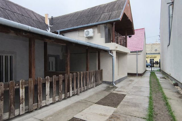 Eladó családi ház, Dunakeszin 56.9 M Ft, 2 szobás