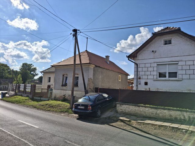 Eladó családi ház, Ózdon, Szentsimoni úton 17 M Ft, 3 szobás