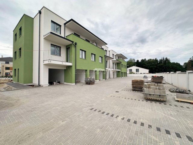 Eladó téglalakás, Szombathelyen 41.8 M Ft, 2 szobás