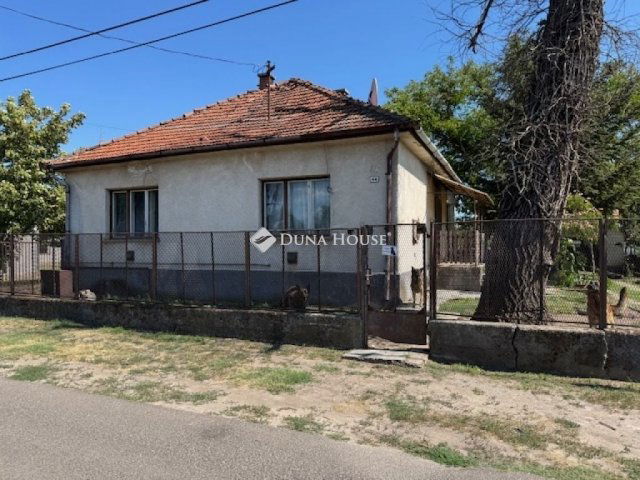 Eladó családi ház, Táborfalván 29.5 M Ft, 4 szobás