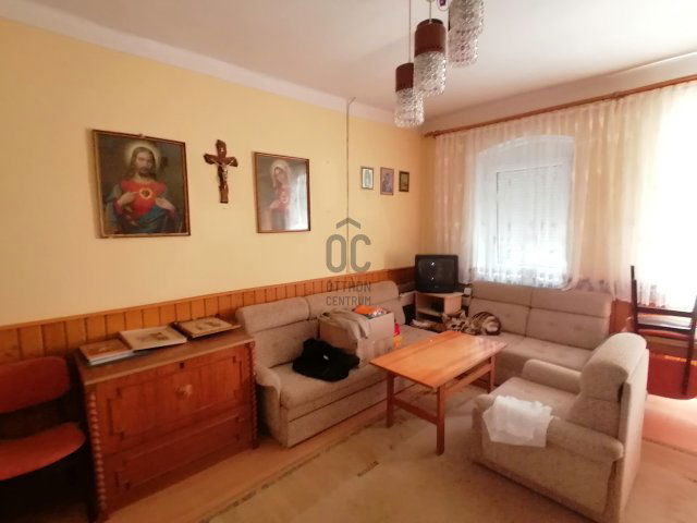 Eladó családi ház, Nardán 31.9 M Ft, 2 szobás