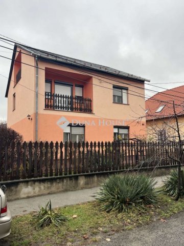 Eladó családi ház, Budapesten, XVIII. kerületben, Fogaras utcában