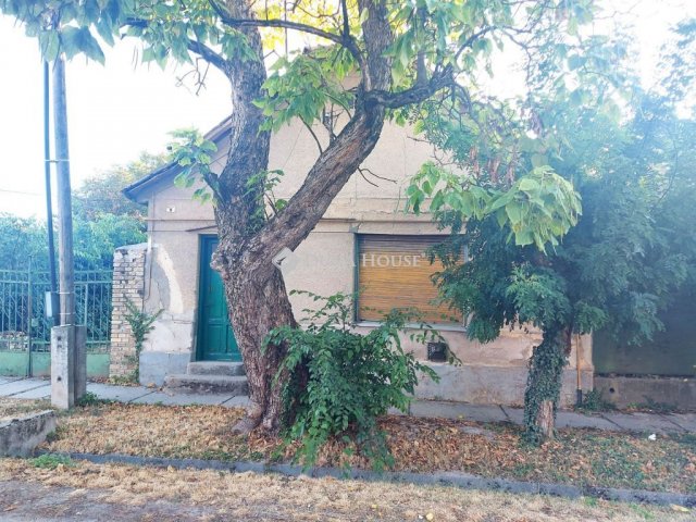 Eladó családi ház, Izsákon, Béke utcában 15.8 M Ft, 3 szobás