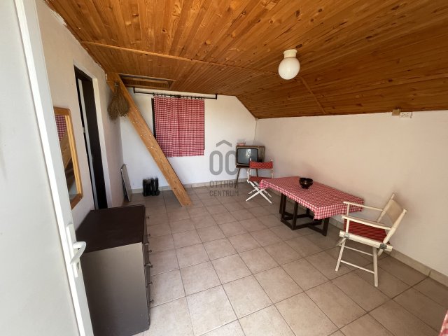 Eladó nyaraló, Baracson 21 M Ft, 2 szobás / költözzbe.hu