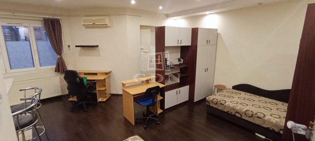 Eladó téglalakás, Budapesten, IX. kerületben 57.2 M Ft, 1 szobás