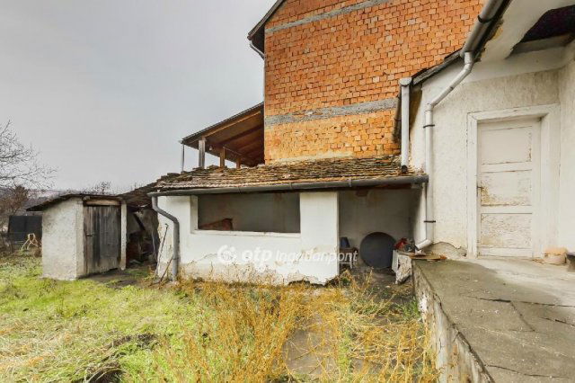 Eladó családi ház, Egerben 23 M Ft, 3 szobás