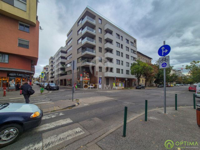 Eladó téglalakás, Budapesten, VIII. kerületben, Kőris utcában