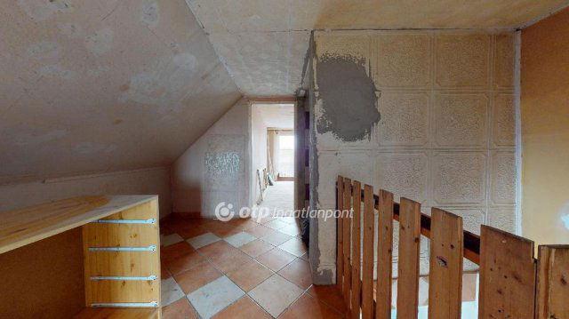 Eladó családi ház, Encsen 9.9 M Ft, 2+2 szobás