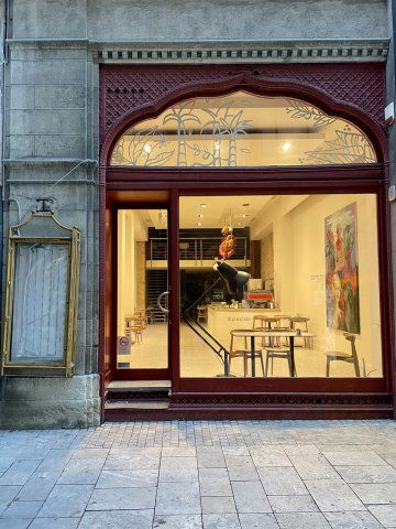 Kiadó üzlethelyiség, Budapesten, V. kerületben, Kígyó utcában