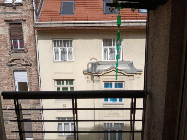 Kiadó téglalakás, albérlet, Budapesten, VI. kerületben