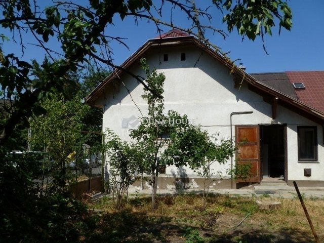 Eladó családi ház, Pécelen 45 M Ft, 2 szobás