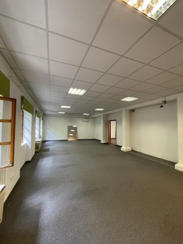 Eladó iroda, Szegeden, Jósika utcában 75.99 M Ft, 2 szobás