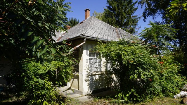 Eladó családi ház, Sarudon 17.5 M Ft, 2 szobás