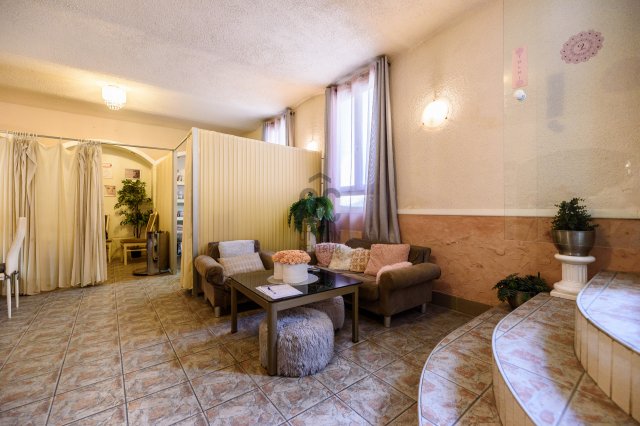 Eladó ipari ingatlan, Budapesten, VII. kerületben 68.3 M Ft