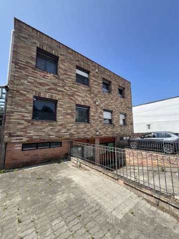 Eladó családi ház, Budapesten, XVIII. kerületben 450 M Ft