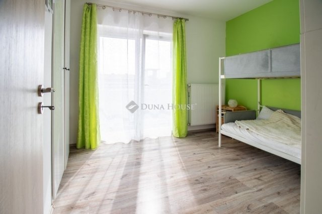 Eladó téglalakás, Érden 78.49 M Ft, 3 szobás