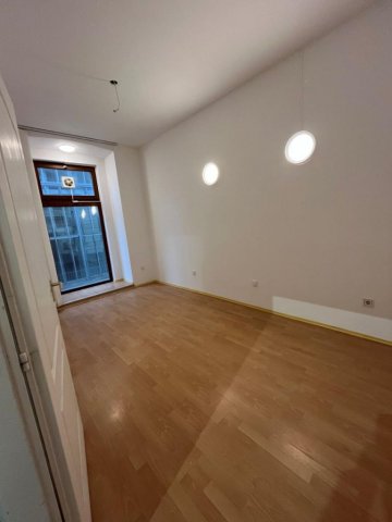 Eladó üzlethelyiség, Debrecenben 79 M Ft, 1+2 szobás