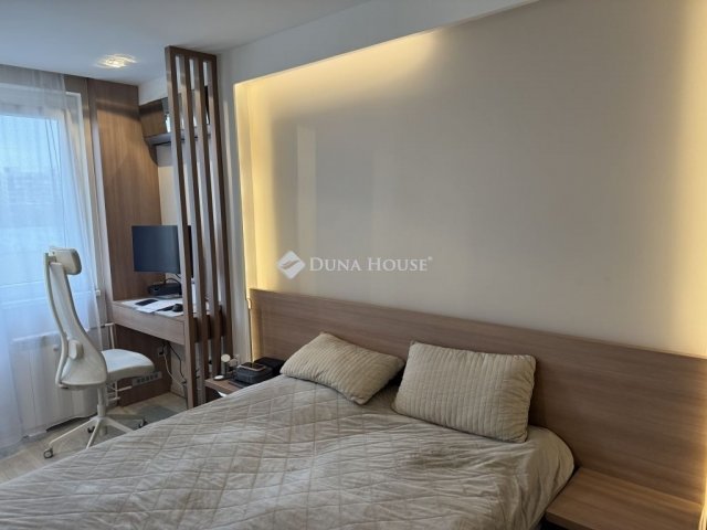 Eladó panellakás, Kecskeméten 66 M Ft, 2 szobás