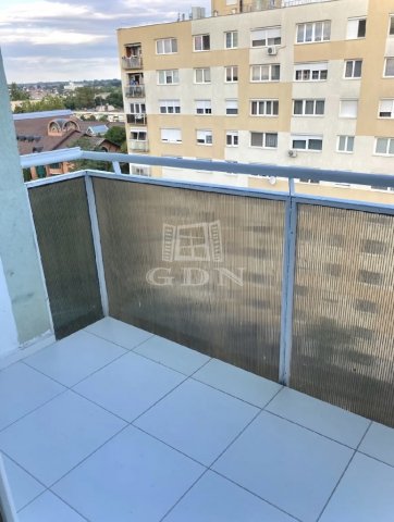 Eladó panellakás, Baján 39 M Ft, 2 szobás / költözzbe.hu