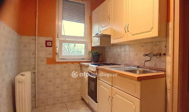 Eladó téglalakás, Székesfehérvárott 43.5 M Ft, 1+1 szobás