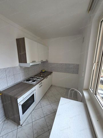 Eladó panellakás, Győrött 62 M Ft, 4 szobás