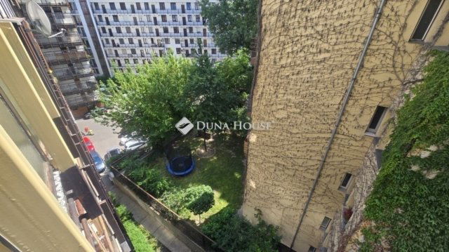 Eladó téglalakás, Budapesten, II. kerületben 130 M Ft, 3 szobás