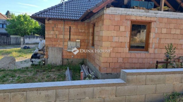 Eladó családi ház, Öskün 47.5 M Ft, 2 szobás