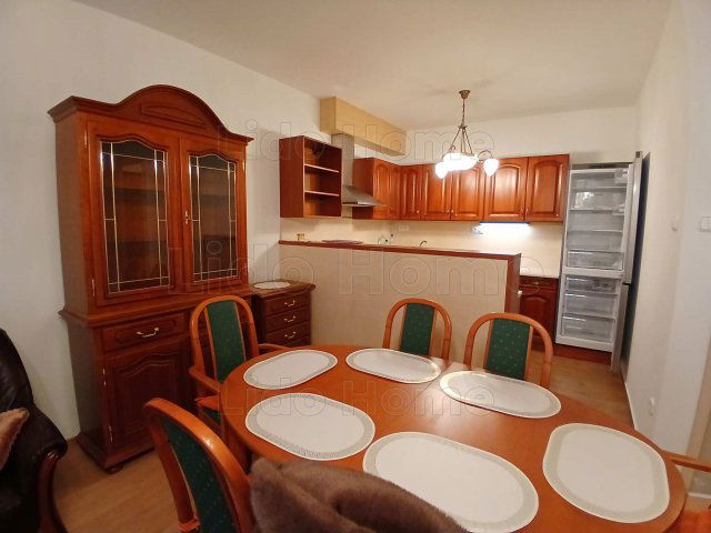 Eladó téglalakás, Győrött 119.9 M Ft, 3 szobás