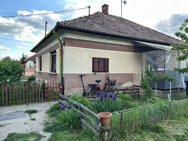 Eladó családi ház, Lajosmizsén 48 M Ft, 1+2 szobás
