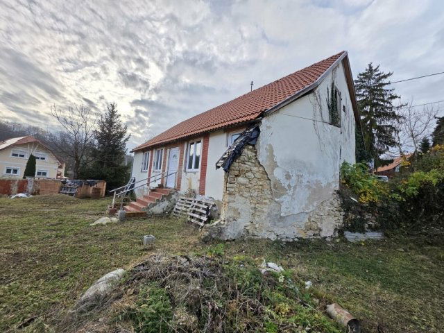 Eladó családi ház, Mánfán 19.9 M Ft, 2 szobás