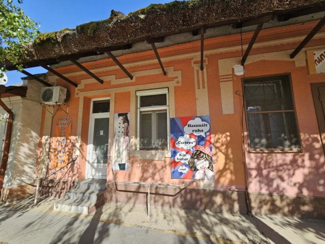 Eladó családi ház, Szentesen 64 M Ft, 6+1 szobás