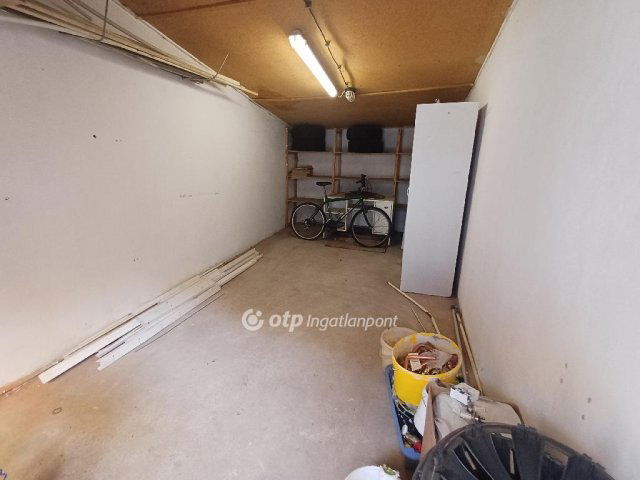 Eladó garázs, Egerben 10.9 M Ft / költözzbe.hu