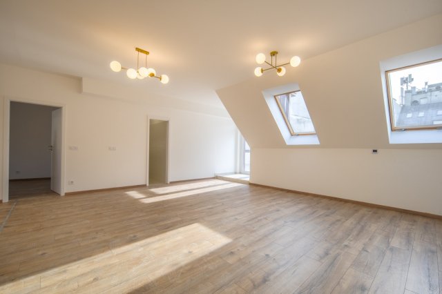 Eladó téglalakás, Budapesten, VI. kerületben, Rózsa utcában