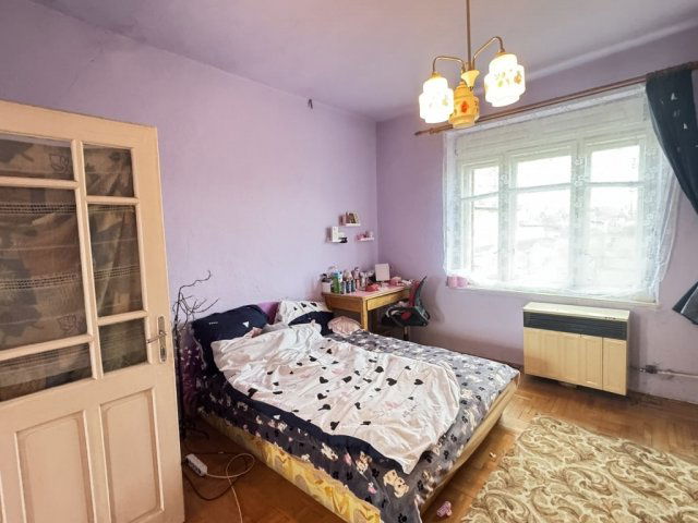 Eladó családi ház, Átányon 7.9 M Ft, 2 szobás