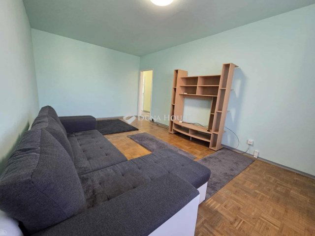 Kiadó panellakás, albérlet, Szegeden, Budapesti körúton