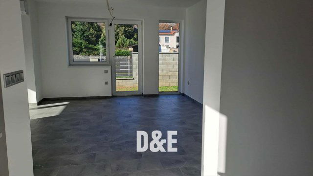 Eladó ikerház, Nyíregyházán 115 M Ft, 4 szobás