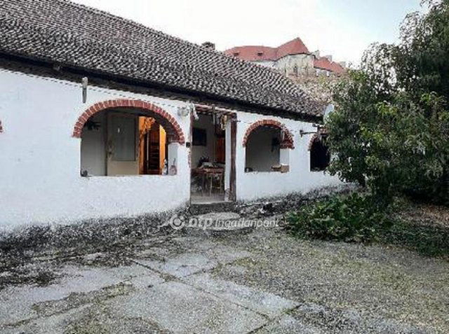 Eladó családi ház, Siklóson 11.6 M Ft, 2+1 szobás