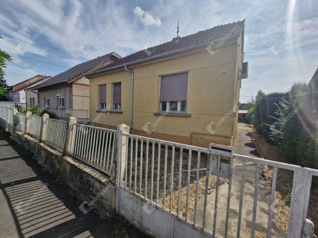 Eladó családi ház, Nagykanizsán 43.9 M Ft, 2 szobás