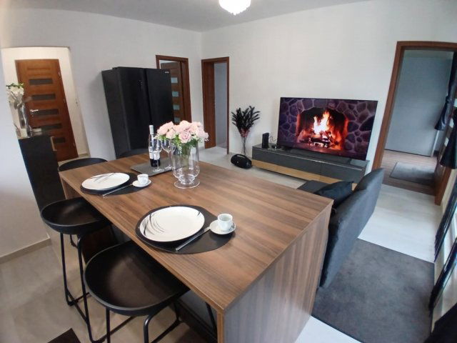 Kiadó téglalakás, albérlet, Debrecenben 570 E Ft / hó, 3 szobás