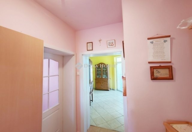 Eladó családi ház, Szombathelyen 119.9 M Ft, 5+1 szobás