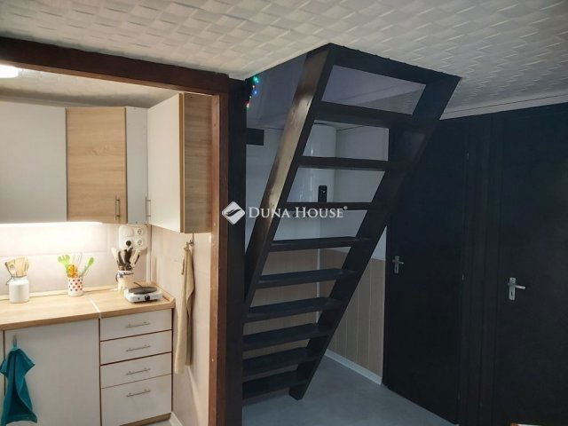 Eladó nyaraló, Ráckevén 36.5 M Ft, 3 szobás