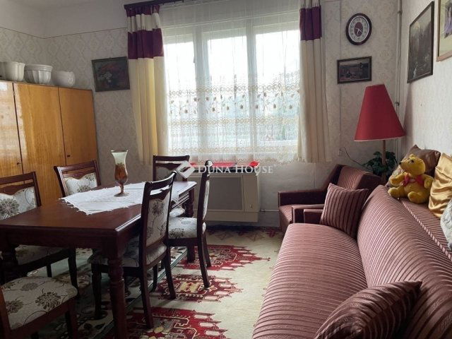 Eladó családi ház, Isztiméren 39.9 M Ft, 4 szobás