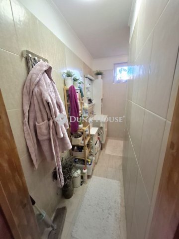 Eladó téglalakás, Szegeden 75.5 M Ft, 4 szobás