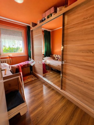 Eladó téglalakás, Vácon 67.7 M Ft, 3 szobás