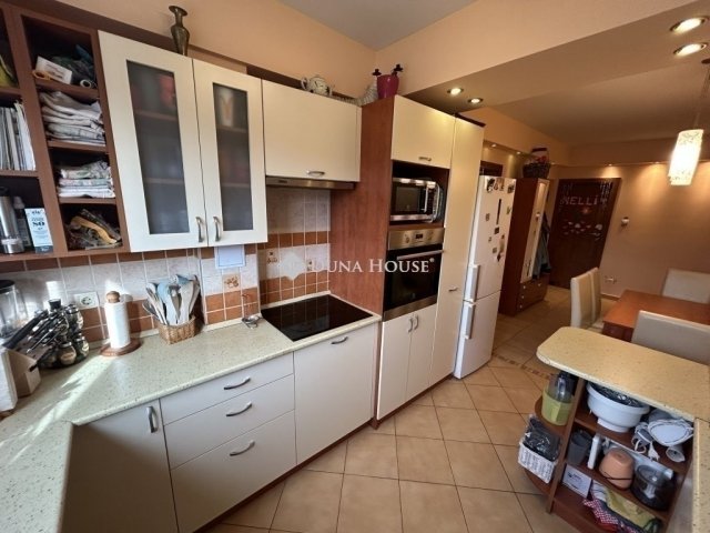 Eladó panellakás, Budapesten, III. kerületben 79.99 M Ft