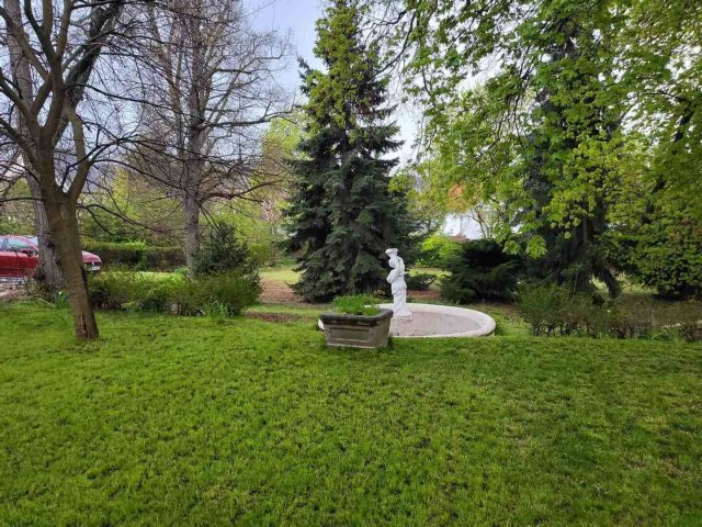 Eladó családi ház, Törökbálinton 637 M Ft, 5+5 szobás