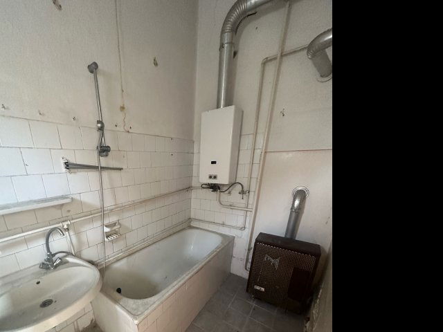 Eladó családi ház, Csurgón 8.5 M Ft, 4 szobás